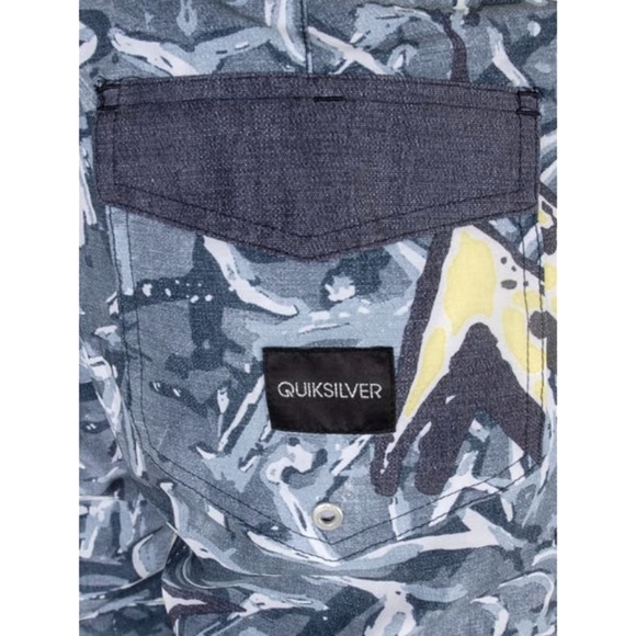 Quiksilver Ghetto Yoke 19" Boardshorts (34) - Picture 4 of 4